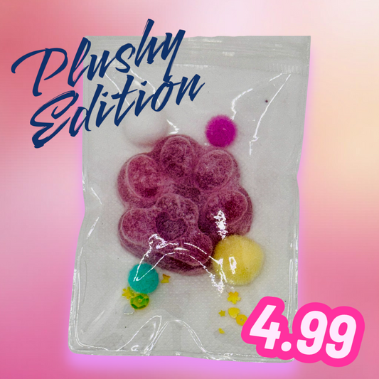 Schnurrsi's Plushy Velvet Paw