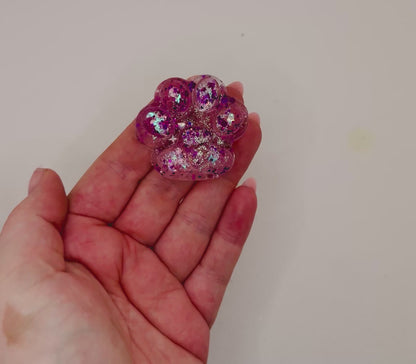Schnurrsi's Glitter of Love Paw